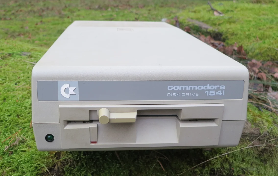 A Commodore 1541 floppy disk drive, a separate beige box that sat beside the computer